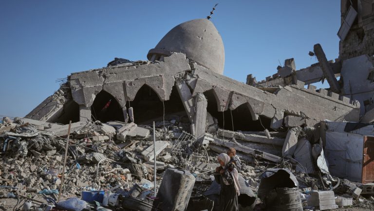 690130f9e9ff71637f1acf64