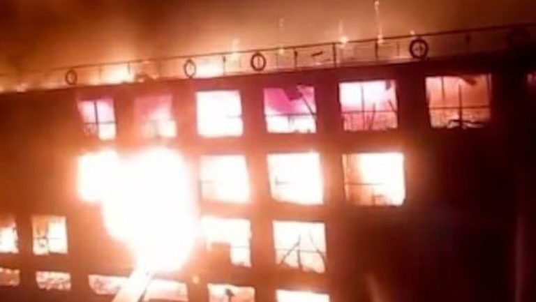 69027dd0e9ff71221f62bfb9