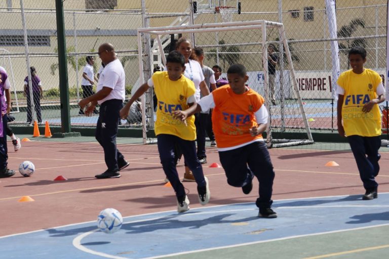 FIFA 01