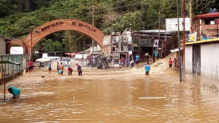 Tuberia-Hidrocapital-La-Toma-La-Guairita-referencial-El-Hatillo-1-1068x601