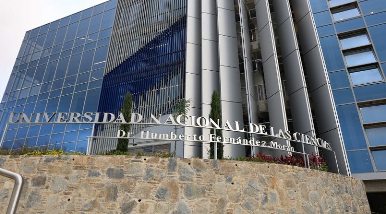 Universidad-Nacional-de-las-Ciencias-Dr.-Humberto-Fernandez-–-Moran-UNC