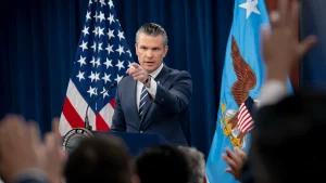 el-secretario-de-defensa-de-estados-unidos-pete-hegseth-16-9-aspect-ratio-default-1020455_da39