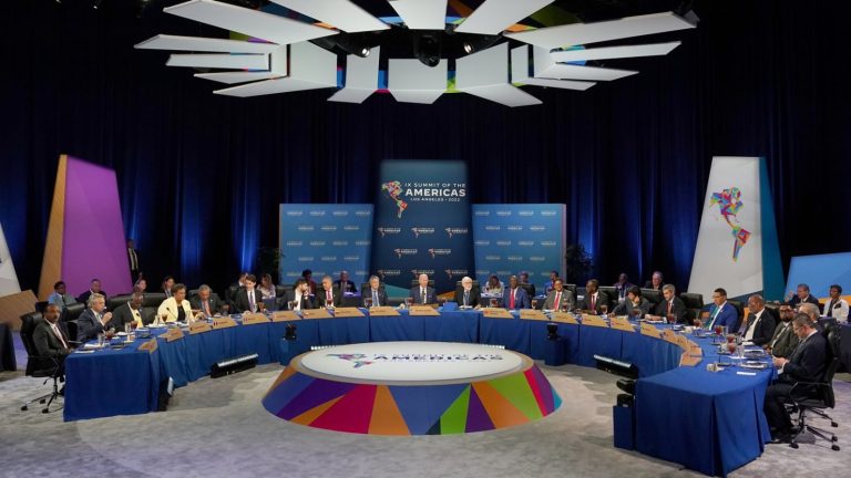 2022-06-10t213817z-1325382250-rc26pu9k2lcj-rtrmadp-3-americas-summit-20251104142325430