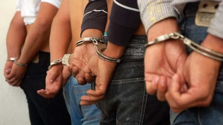 esposados-1-1068x601