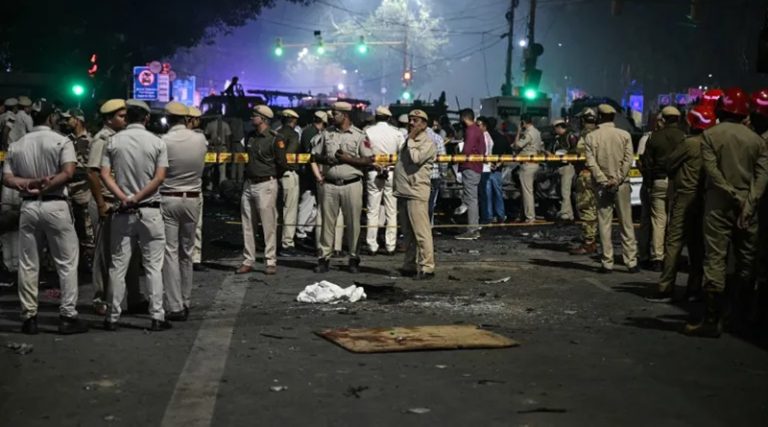 explosion-carro-india