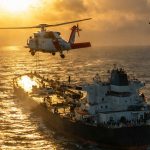 1766319156-gobierno-eeuu-revela-imagenes-incautacion-petrolero-frente-costas-venezuela