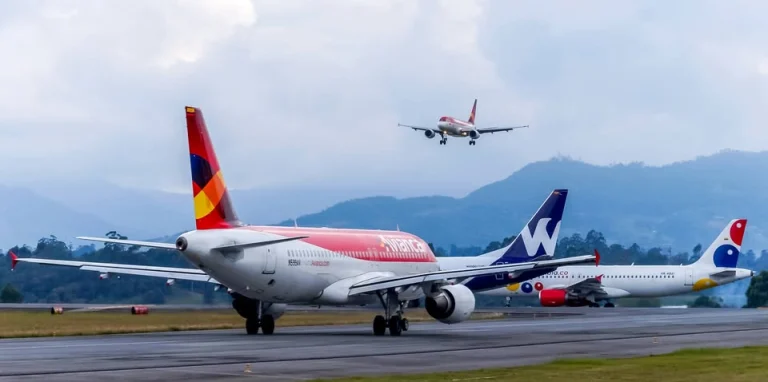 22-11-25-aviacion-comercial-de-colombia