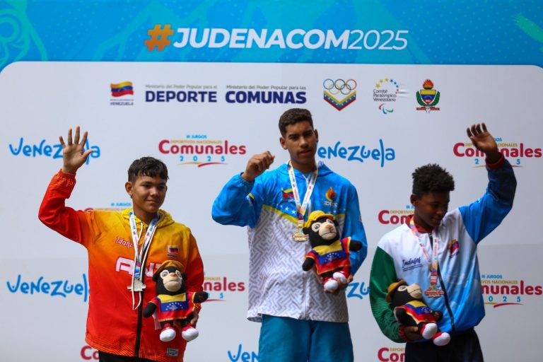 Sucre Lanzamiento de Pelota