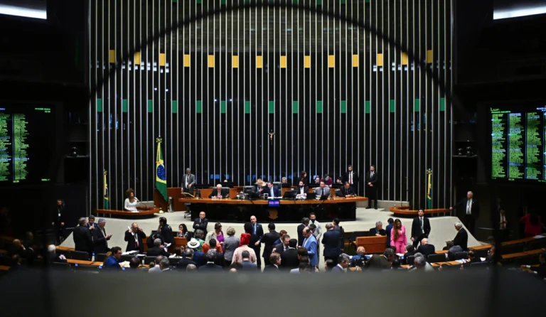 brasil-diputados-golpismo01-768x446.jpg