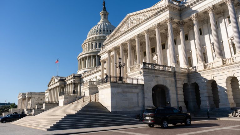 695fe3b3e9ff7111075af10c