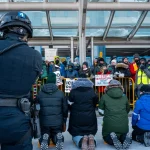minnesota-anti-ice-airport-protests-003