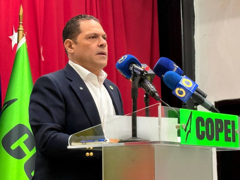 photo_5172448575529618509_w