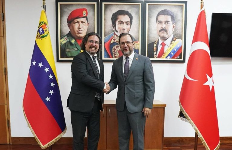 photo_5177318102075640793_y (1)