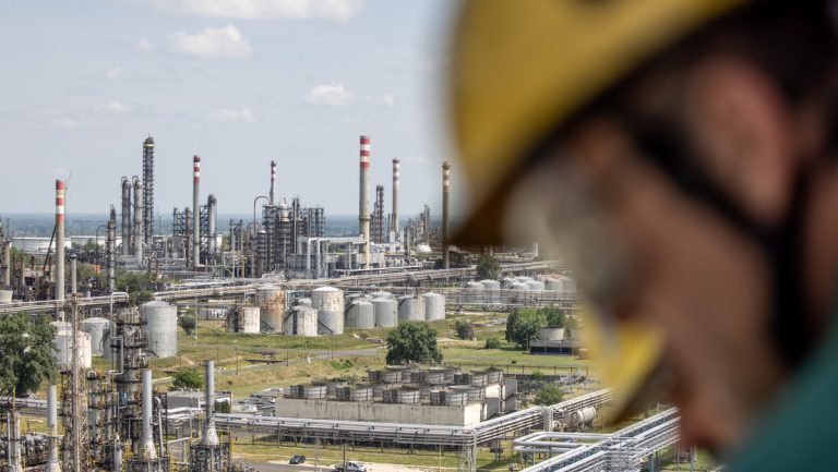 6980c15a59bf5b5c744ebc24