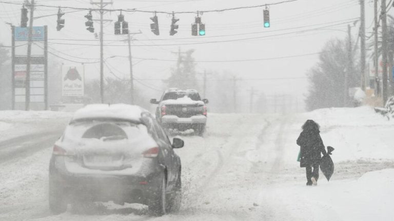 eeuu-declaran-emergencias-y-prohiben-viajes-por-tormenta-invernal-45d1d70c-focus-0-0-896-504