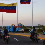 photo_4911640582015356082_y