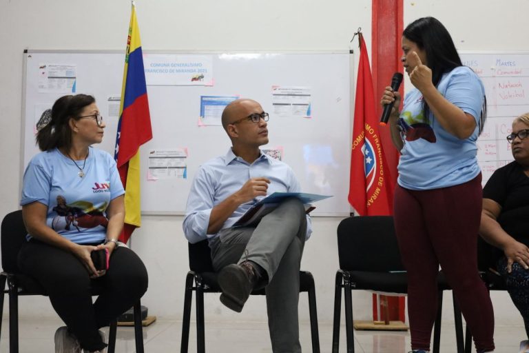 photo_4967892176712960960_y