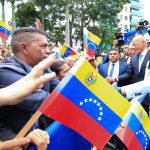 photo_5183873403285343116_y