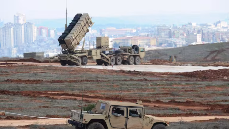 CQQTCS6GYNGDFMUO3EISHVOPLI