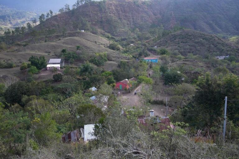 Gobierno-Dominicana-electrificacion2-1