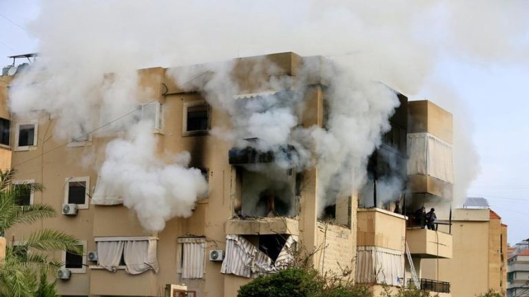 Israeli airstrike targets residential area near southern Lebanese city of Sidon