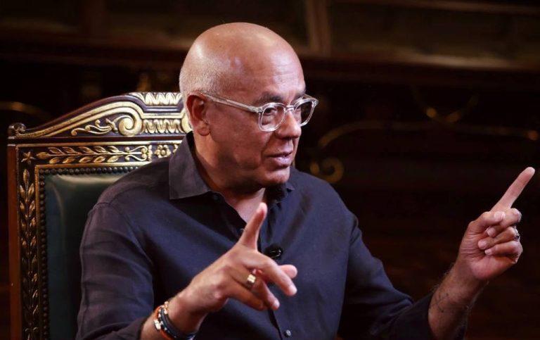 photo_4985857943307750383_y (1)