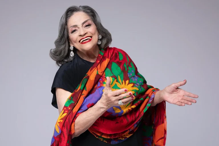 SOLEDAD-BRAVO-EN-PASION-PAIS-1