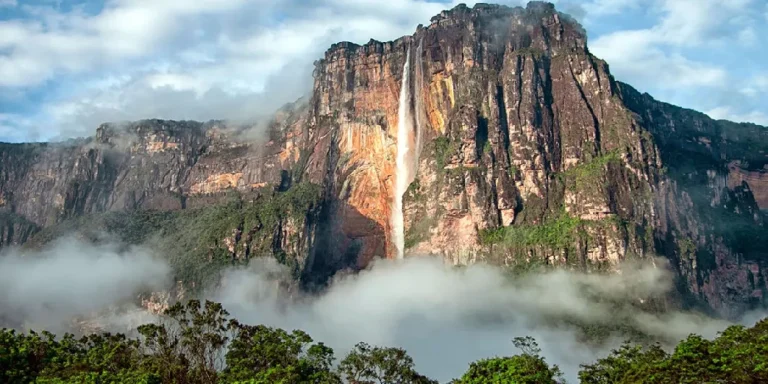 Salto-Angel-y-Margarita-entre-nominados-a-World-Travel-Awards