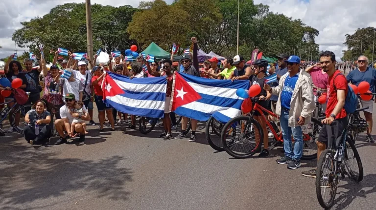 cuba-bicicle.jpg