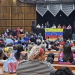 photo_5141055422612573086_y