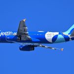 2048px-JetBlue_Airbus_A320_N547JB_departing_Boston_March_2025