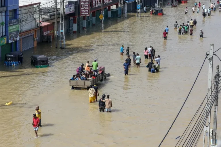 EPA8347-SRI-LANKA-FLOOD