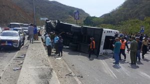 accidente-en-la-autopista-gran-mariscal-de-ayacucho-195985