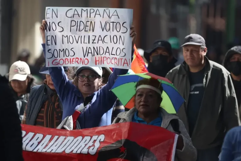 bolivia-movilizaciones-antineoliberales-foto-efe-1.jpg