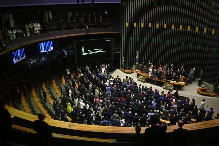 camara-de-diputados-de-brasil-1536x1022 (1)
