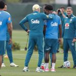 Ancelotti 'mima' a Vinícius en el entrenamiento de Brasil
