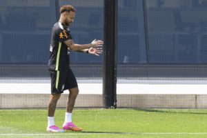 Neymar se reincorpora a la dinámica de grupo con Brasil: "¿Me echaban de menos?"