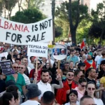 albania-protestas-proyecto-inmobiliario-trump-foto-efe-1.jpg (1)