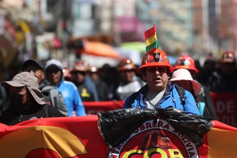 ame3829-bolivia-protestas