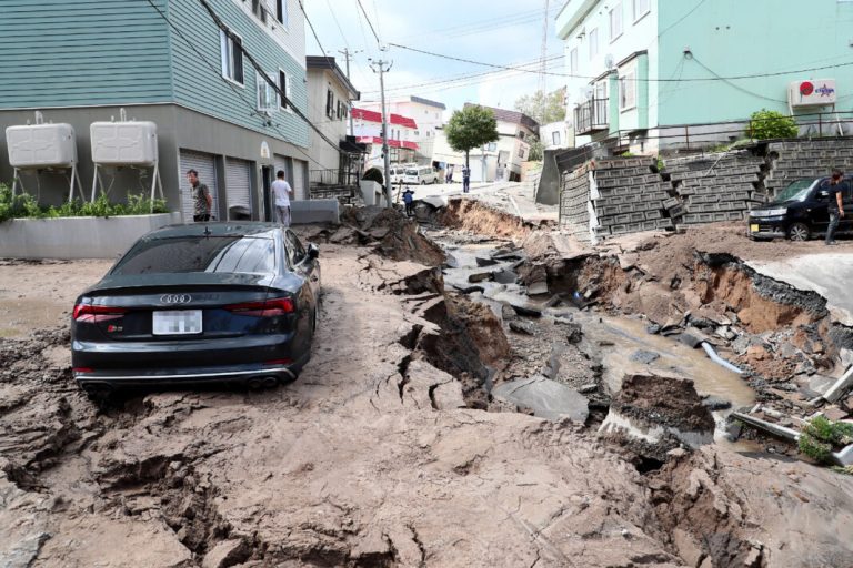 JAPAN-QUAKE
