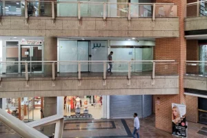 Inspeccionan-danos-por-sismos-en-estructuras-de-centros-comerciales-del-pais
