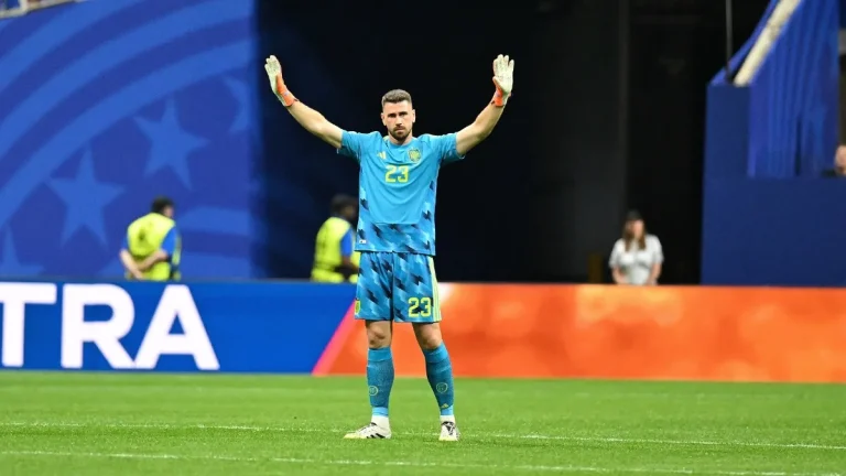 Unai Simón