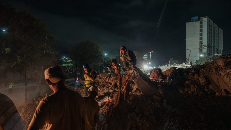 21int-venezuela-quakes-kids-top-htpf-videoSixteenByNine3000