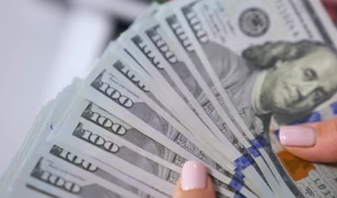 DÓLAR 4