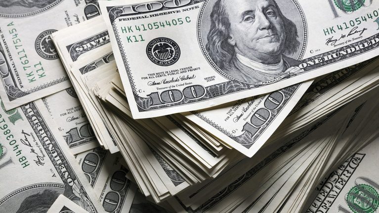 DOLARES