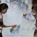 Aemet activa alertas en diez comunidades ante las temperaturas extremas previstas para hoy