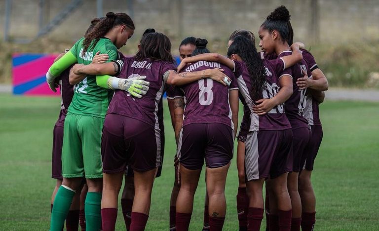 Vinotinto Femenina-1