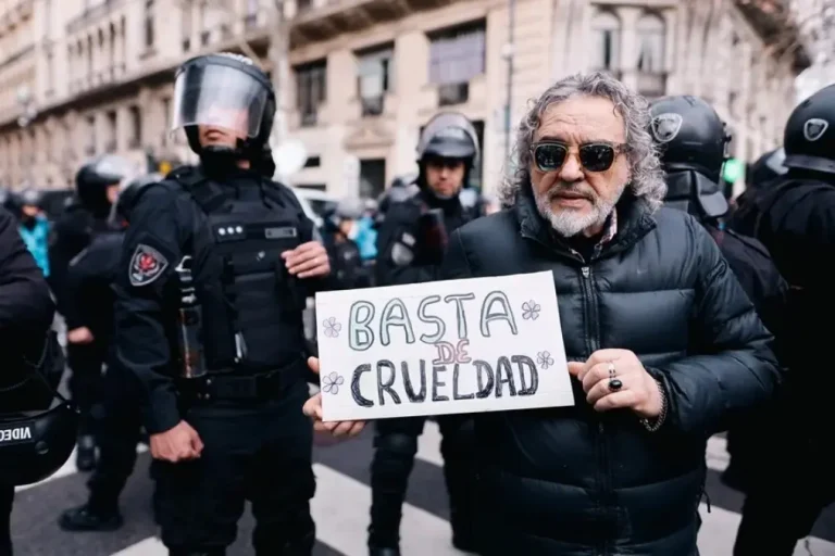 argentina-protesta-jubilados-vs-ajuste-foto-efe.jpg