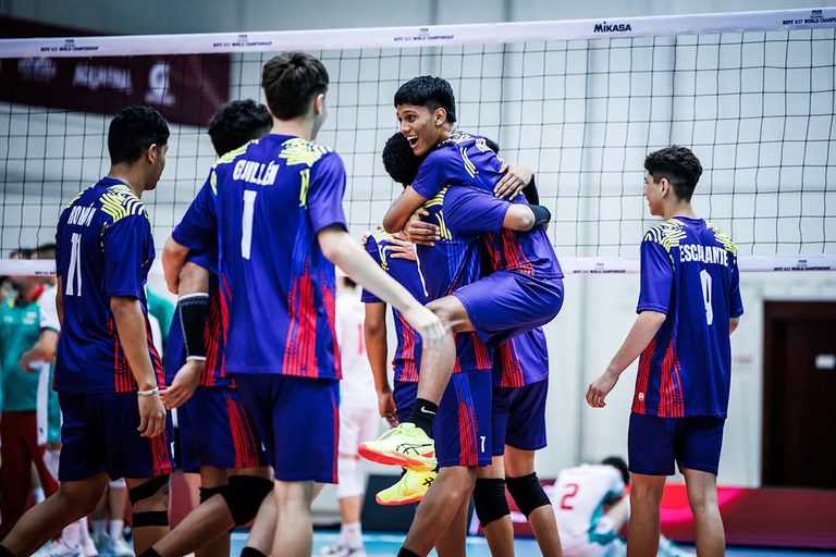¡Jornada de pura emoción y triunfo sudamericano en el Mundial U17 de Catar! 🇻🇪🏐🇶🇦🔥La Selec