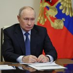 Russian President Vladimir Putin meets members of Russian government